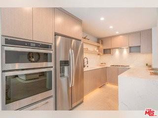 2805 3rd St #8 - Photo 4 of 8