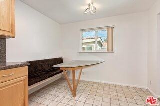 324 S Wetherly Dr - Photo 5 of 8
