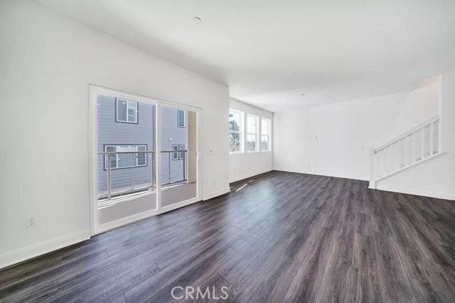 582 E Imperial Ave - Photo 4 of 8