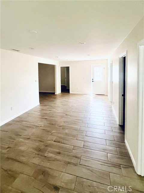 3826 W 111th St - Photo 6 of 8