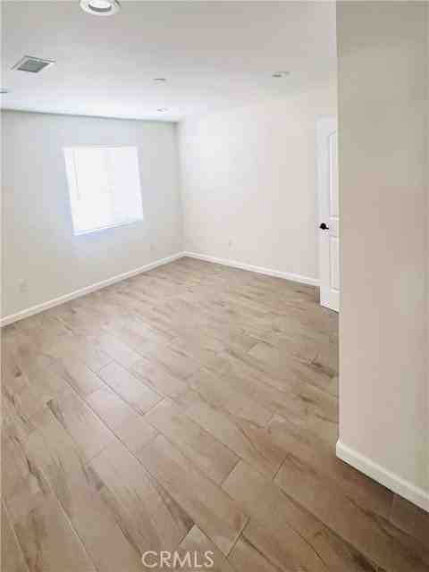 3826 W 111th St - Photo 7 of 8
