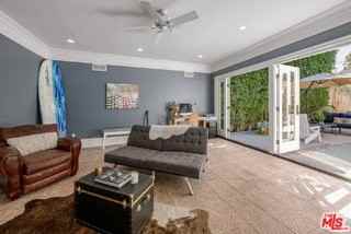 2112 Midvale Ave - Photo 5 of 8