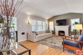 10933 Ayres Ave - Photo 2 of 7
