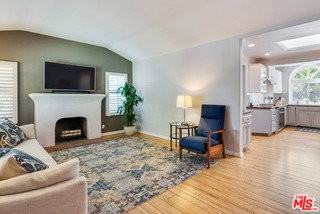 10933 Ayres Ave - Photo 4 of 7