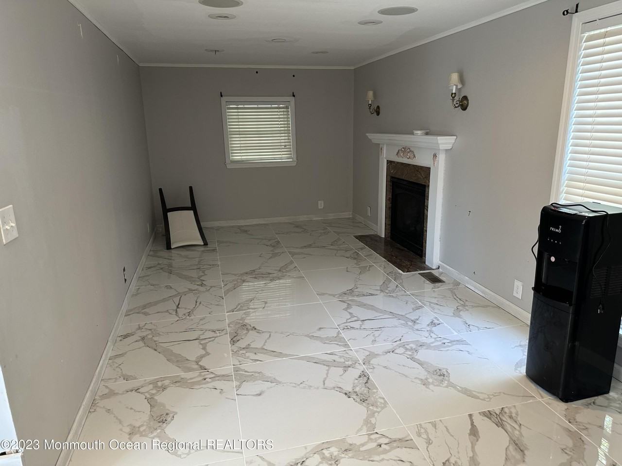 24 Barbara Ln - Photo 7 of 17
