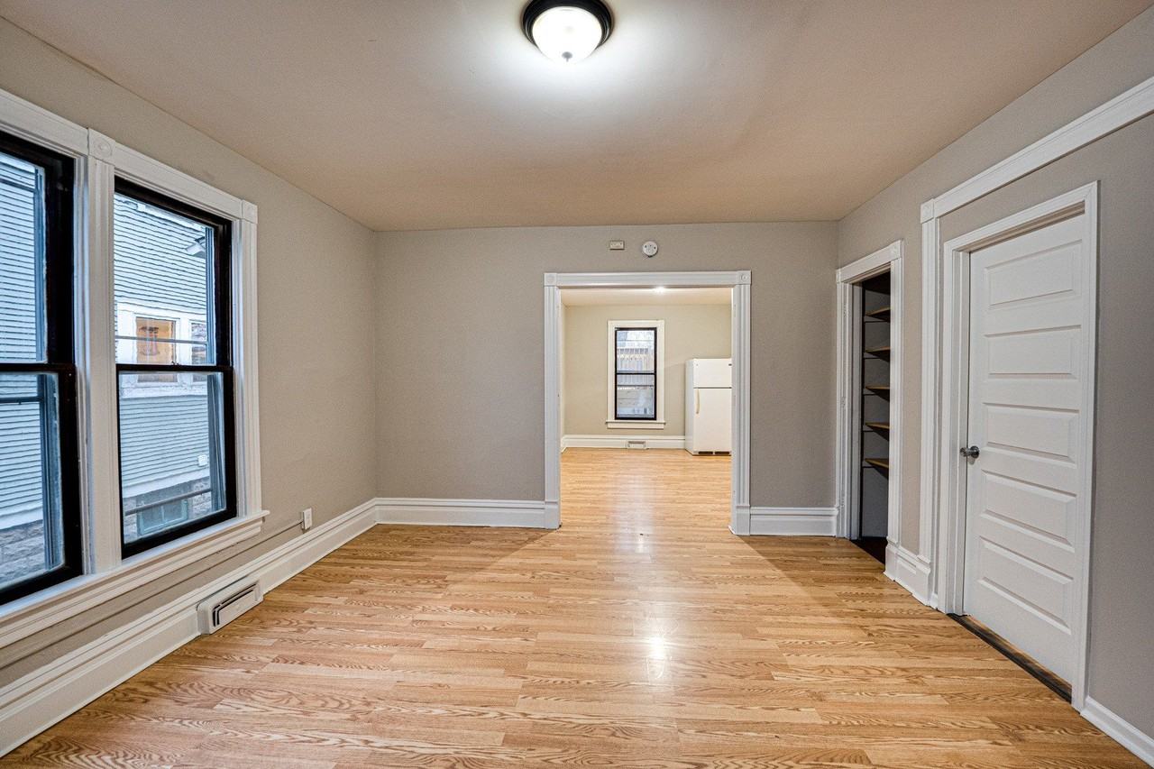 735 Sexton St #1 - Photo 3 of 23