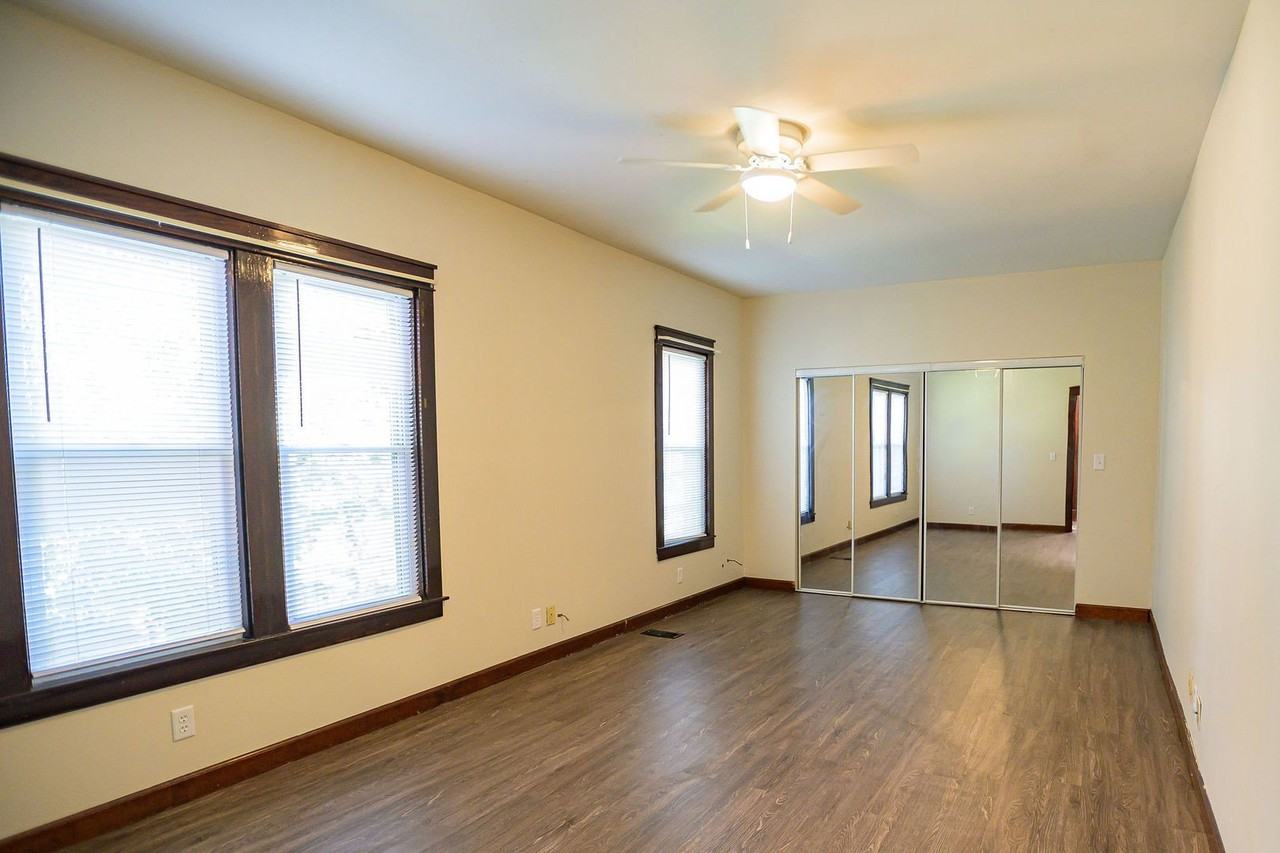 1000 N Raynor Ave #2 - Photo 7 of 14