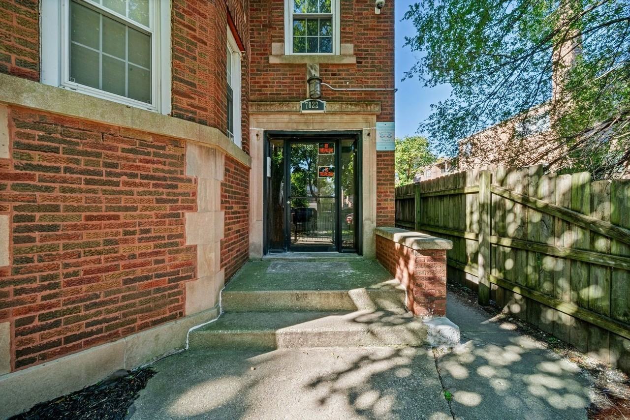 7822 S Kingston Ave #3 - Photo 2 of 21