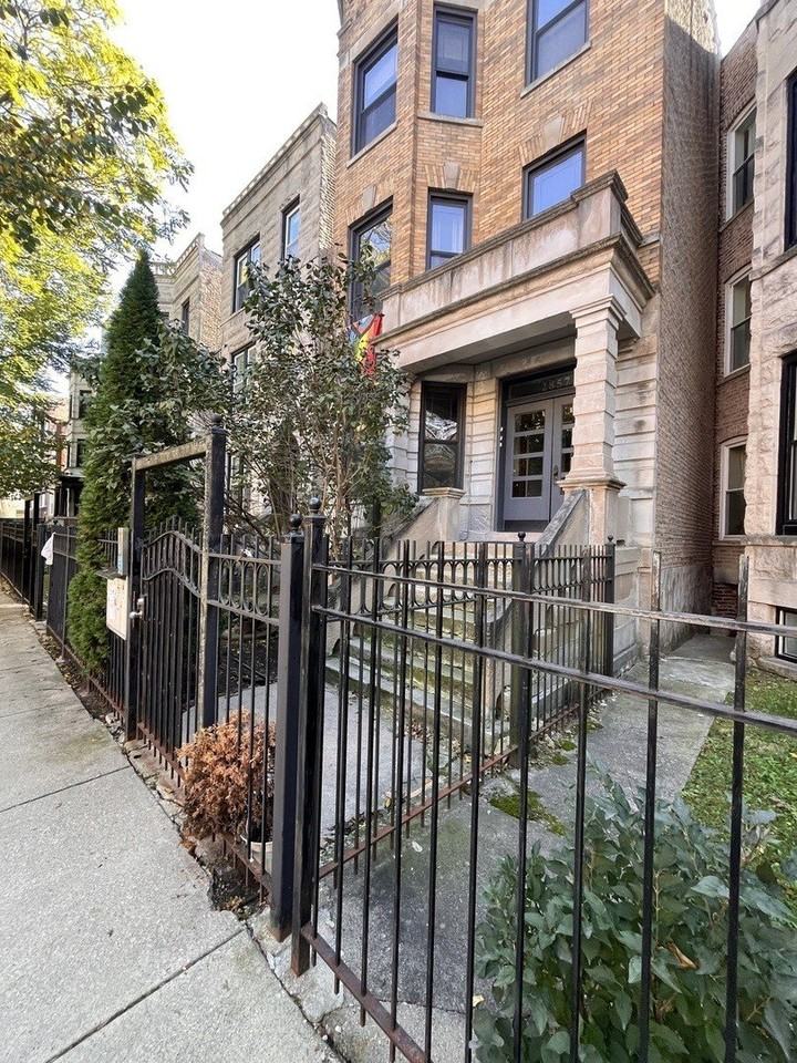 2857 W Shakespeare Ave #1 - Photo 2 of 24