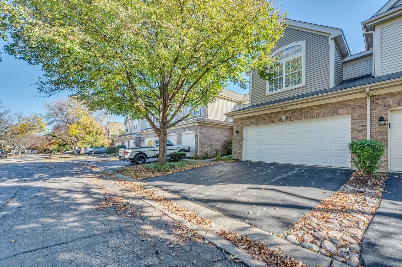 845 Mckenzie Station Dr - Photo 2 of 27