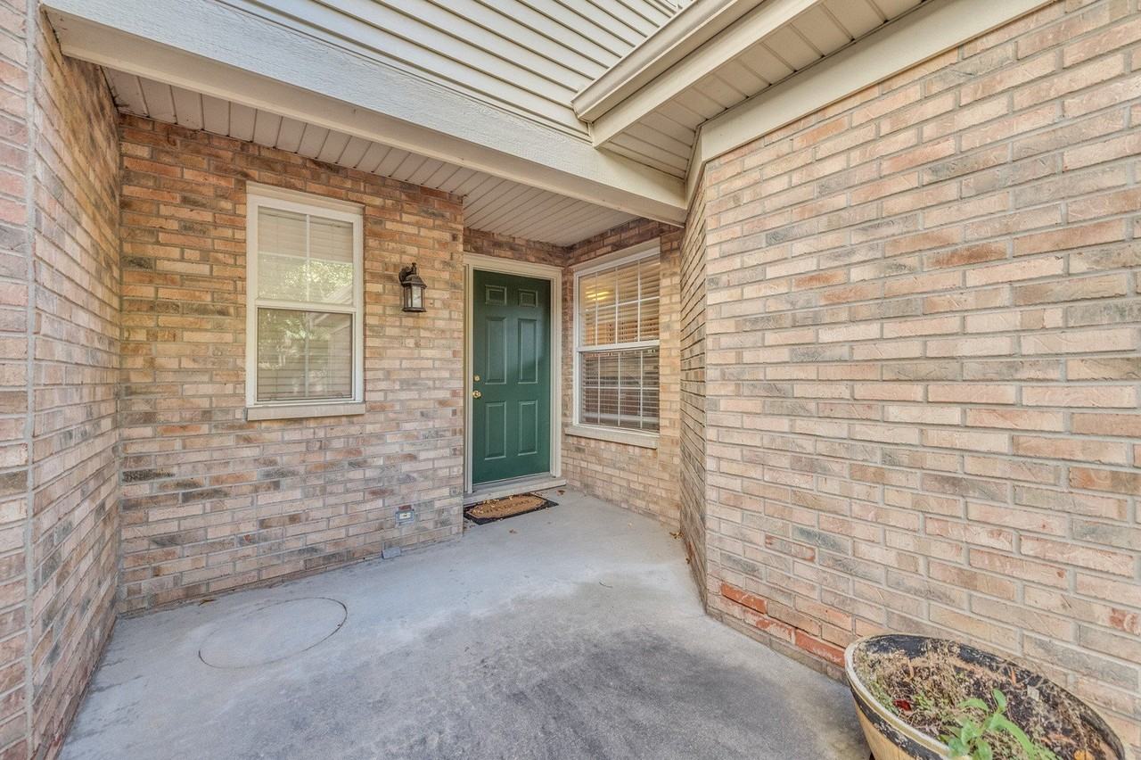 845 Mckenzie Station Dr - Photo 4 of 27