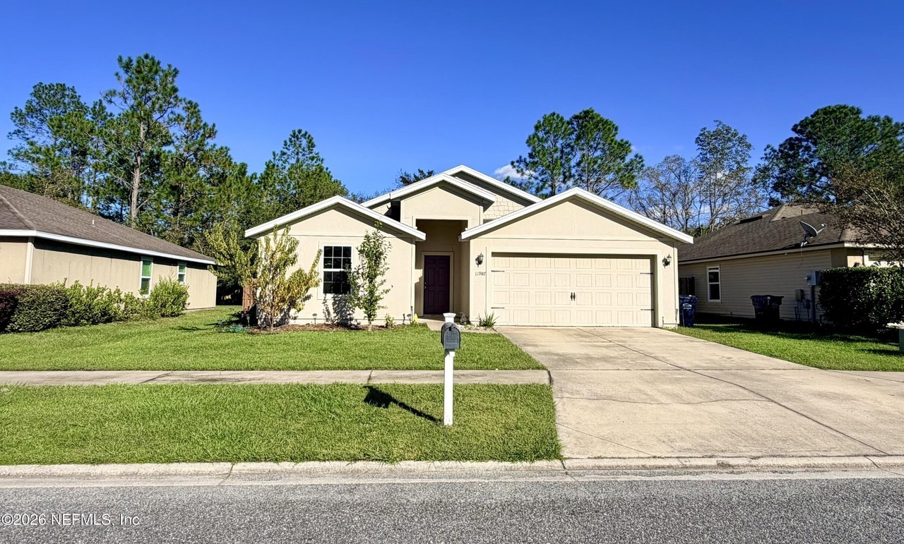 11987 Sands Pointe Ct - Photo 3 of 26