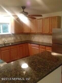 8526 Plainfield Ave - Photo 3 of 7