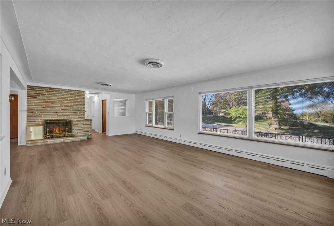 9903 Edgewater Dr - Photo 7 of 50