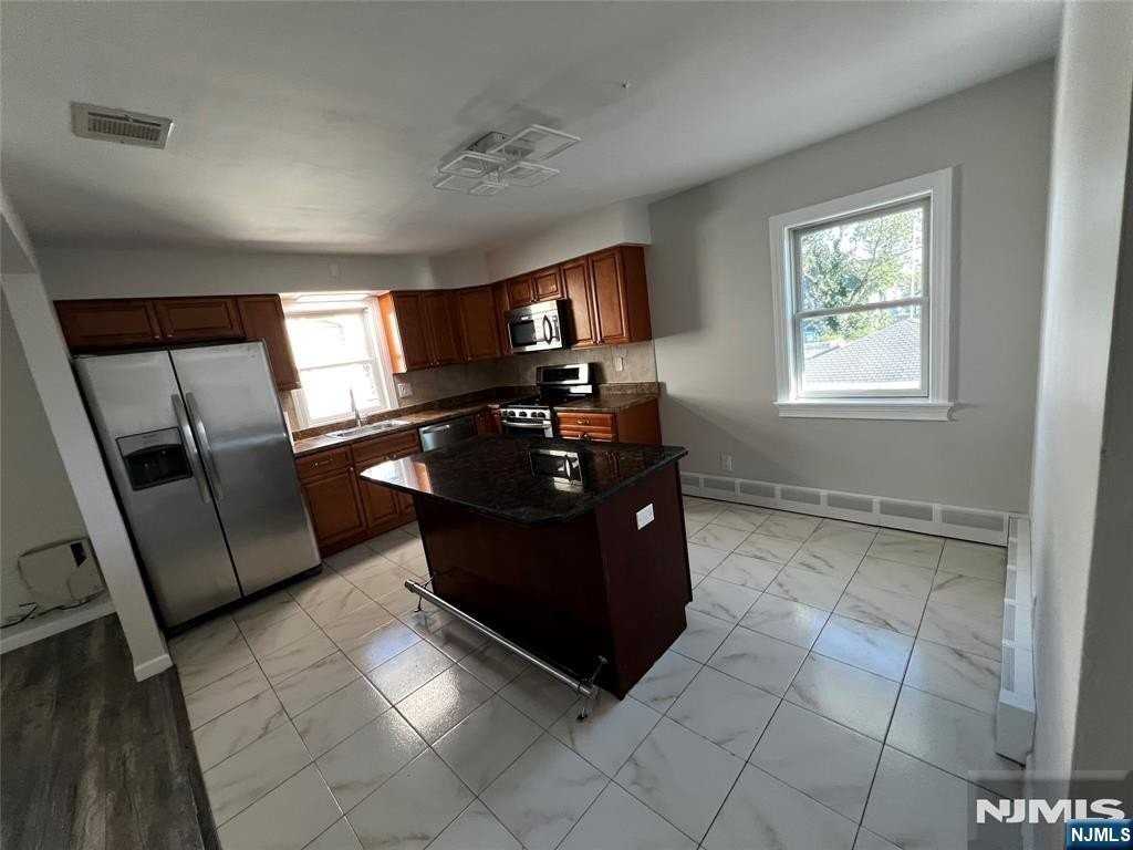 66 Cottage Pl #2 - Photo 4 of 15