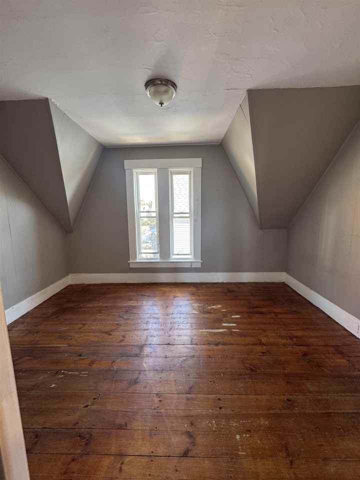 354 Spruce St #3 - Photo 3 of 14