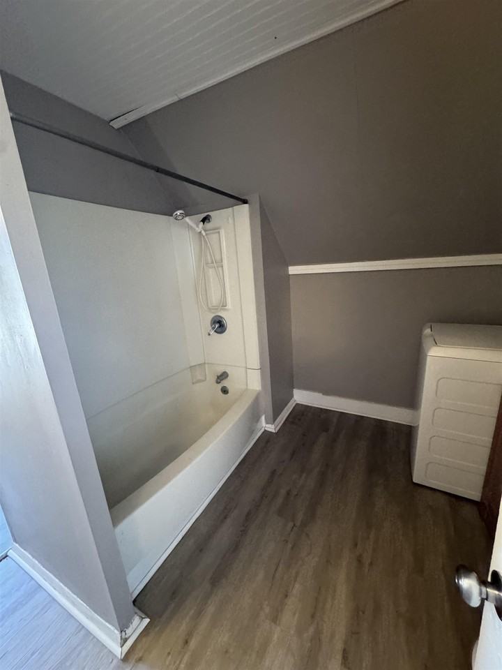 354 Spruce St #3 - Photo 6 of 14