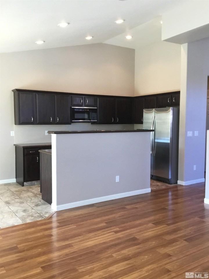 2385 Primio Way - Photo 7 of 15