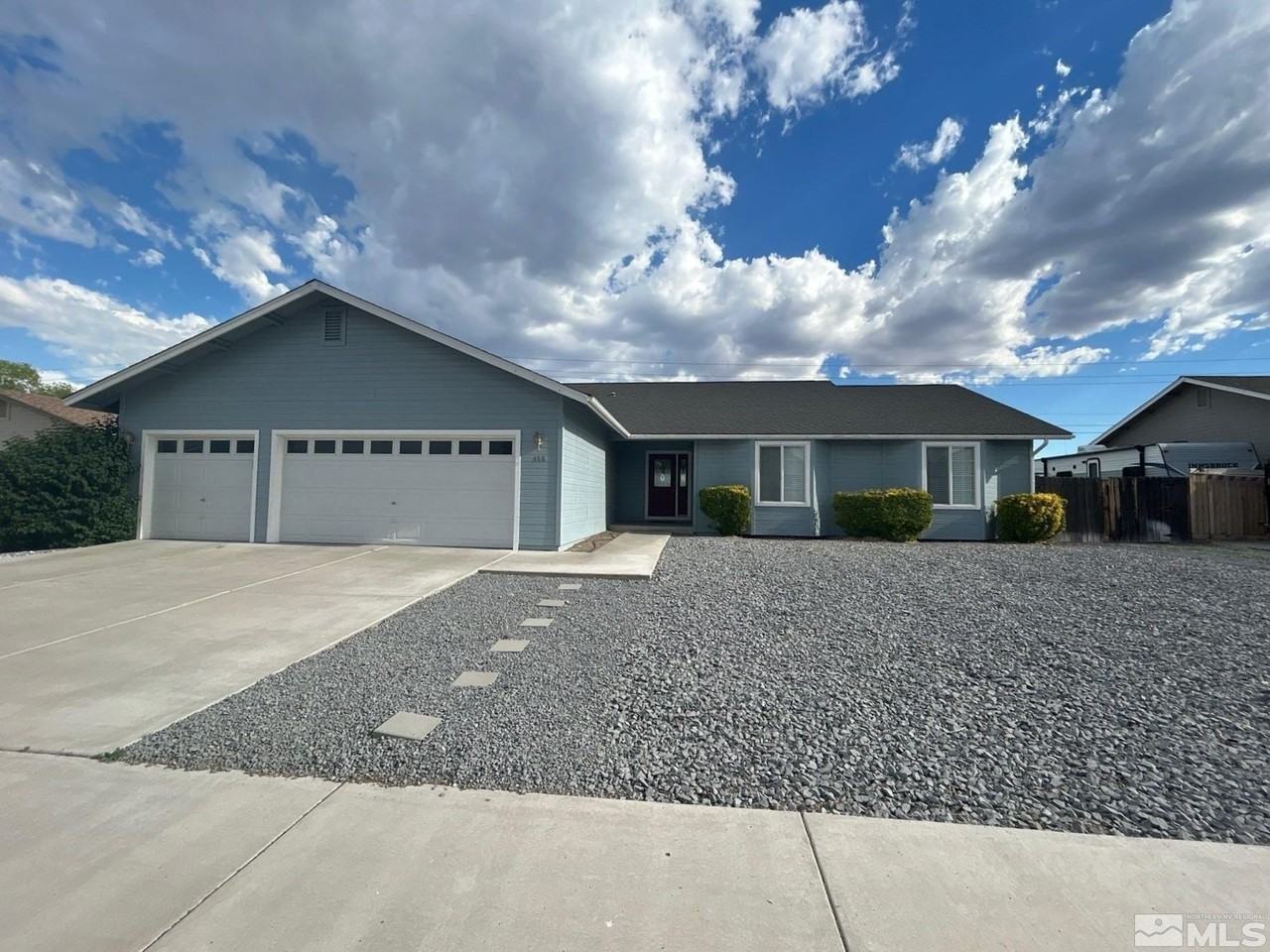 455 Mallard Way - Photo 2 of 45