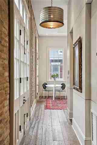 1025 Orleans Ave - Photo 6 of 23