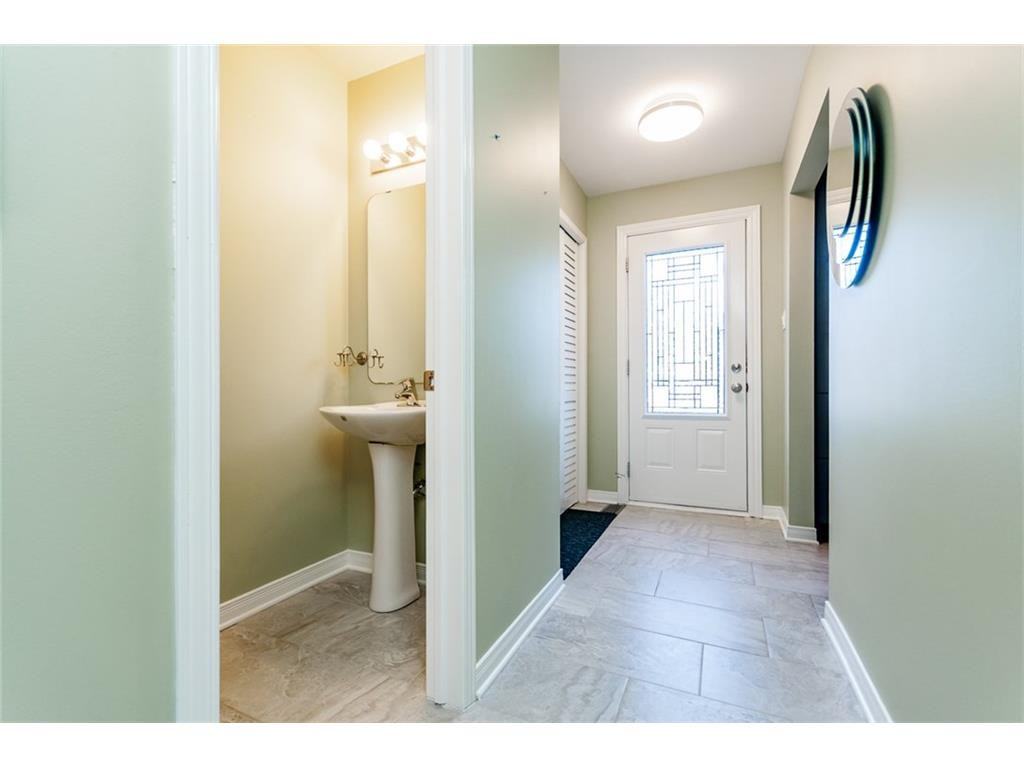 73 Thornbury Crescent - Photo 2 of 11