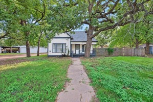 featured image of 707 S Robinson St