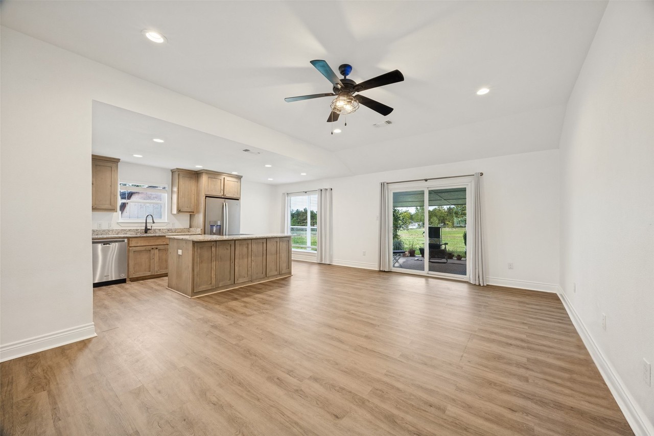 3187 W Lamberth Rd - Photo 7 of 26