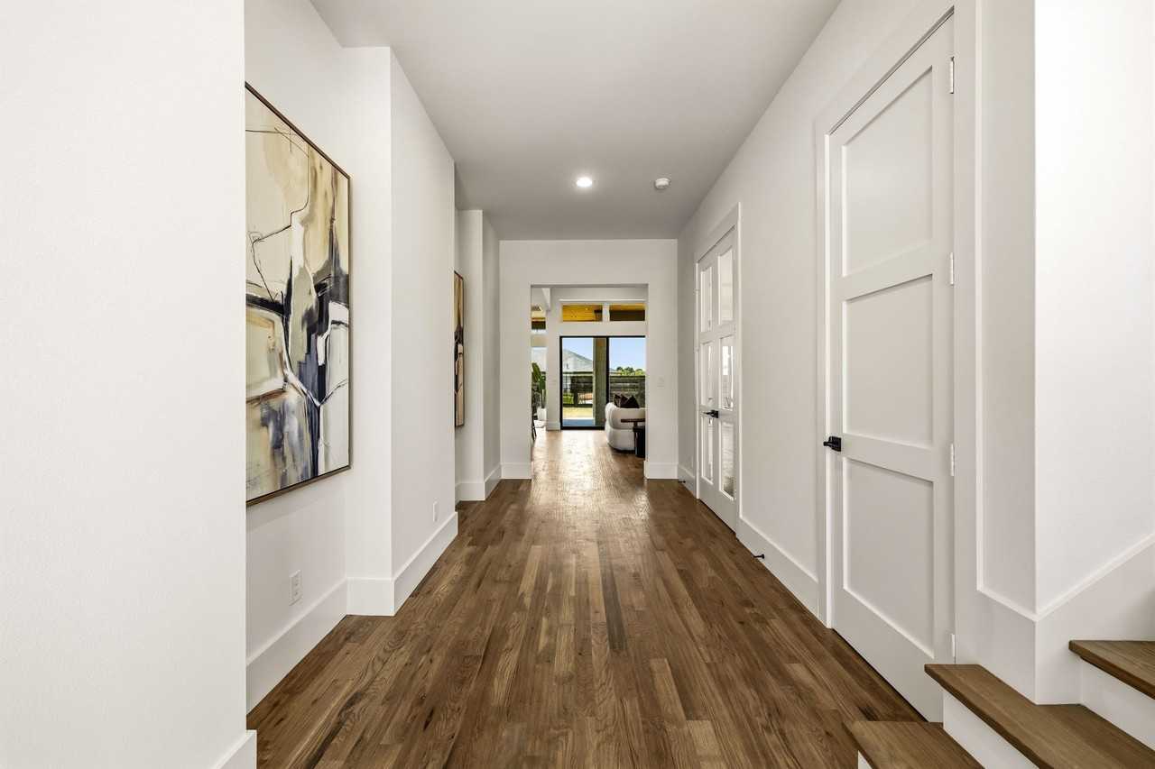 1217 Whisper Rock Dr - Photo 4 of 40