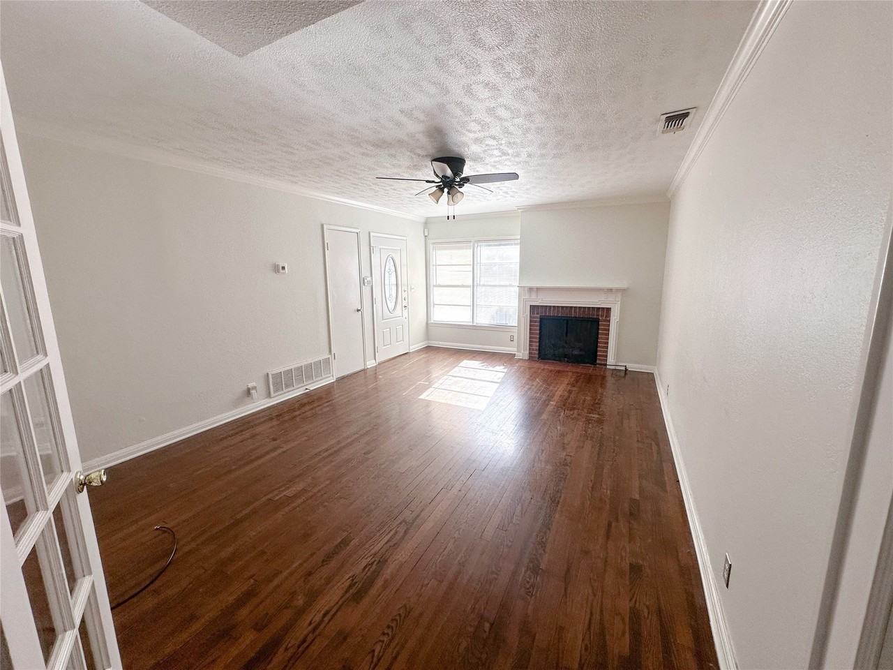 6454 Camp Bowie Blvd - Photo 6 of 33