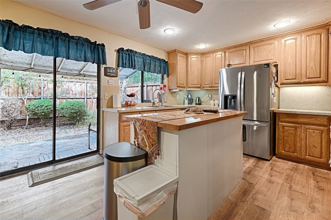 2904 Cross Bend Rd - Photo 7 of 19