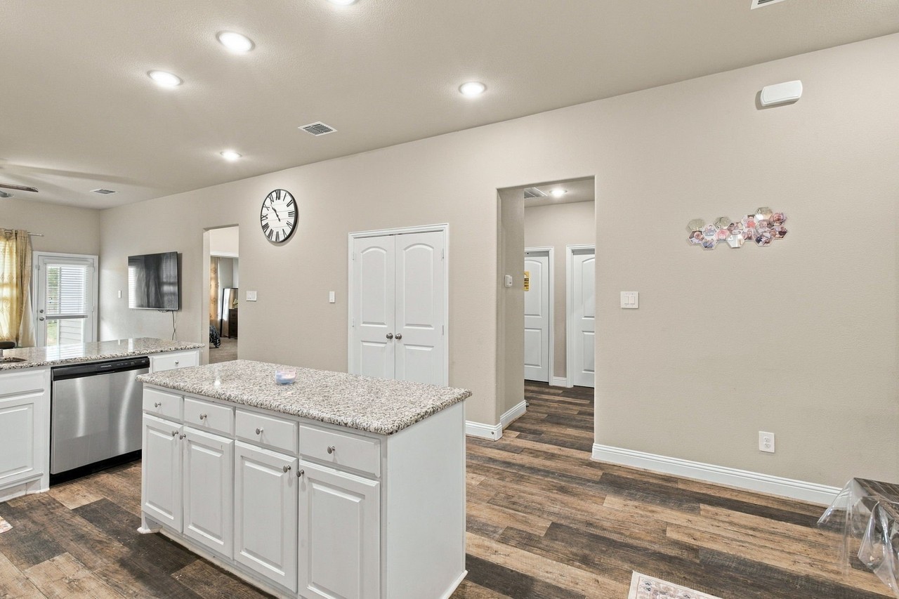 2209 Ryder Rd - Photo 5 of 18