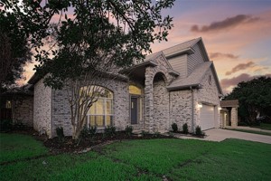 featured image of 6813 Hickory Hollow Ln