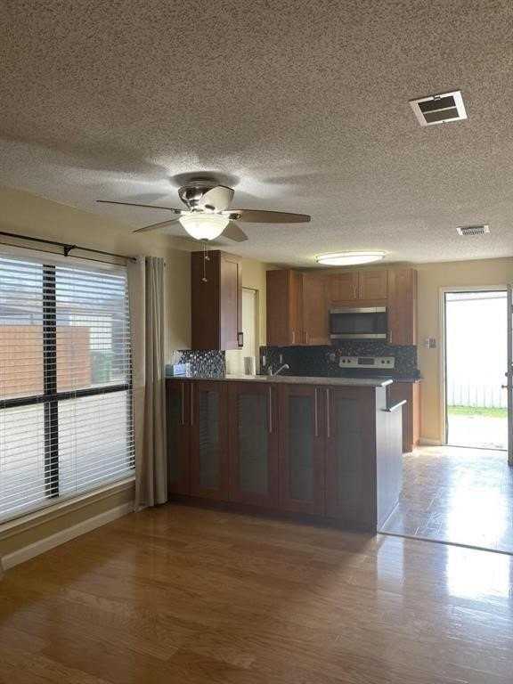 5730 Cancun Dr - Photo 4 of 6