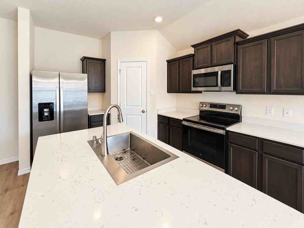 4805 Heathermore Way - Photo 7 of 17