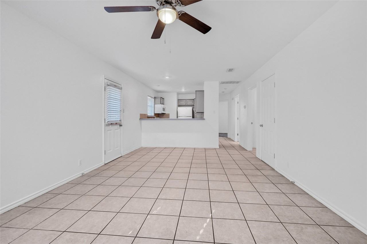 1015 Rice St #102 - Photo 4 of 20