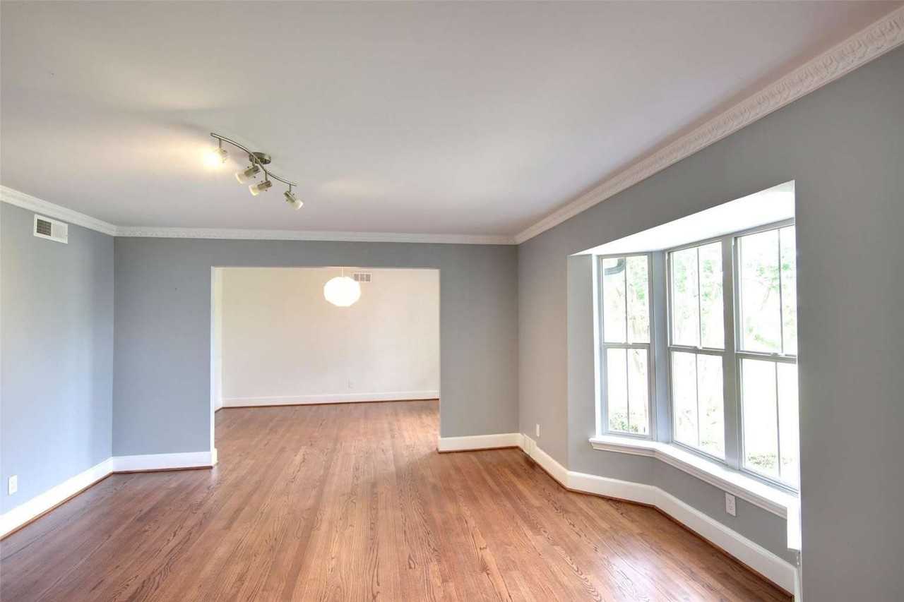 7614 Azalea Ln - Photo 2 of 23
