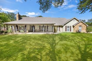 512 Post Oak Dr - Photo 1 of 1