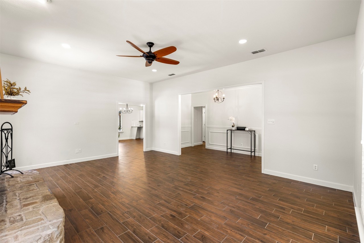 512 Post Oak Dr - Photo 6 of 21