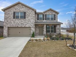 featured image of 2900 Fox Trail Ln