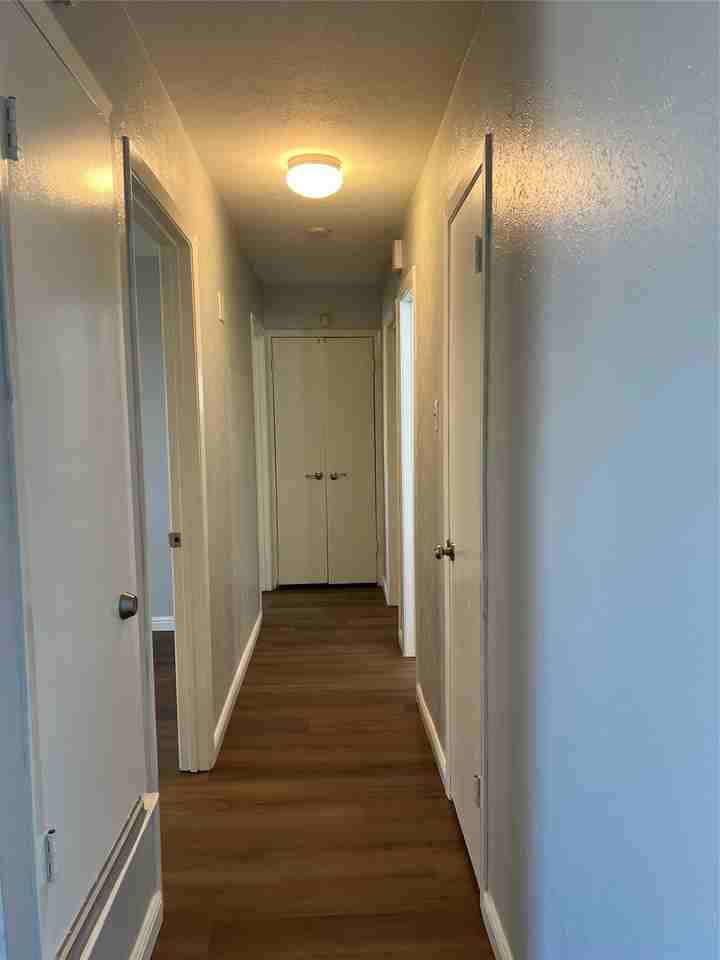 102 Silver Creek Dr - Photo 6 of 11
