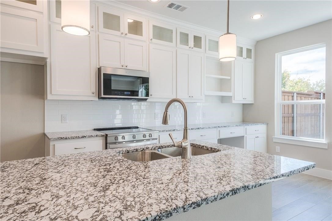 2129 Lovedale Ave #104 - Photo 3 of 17