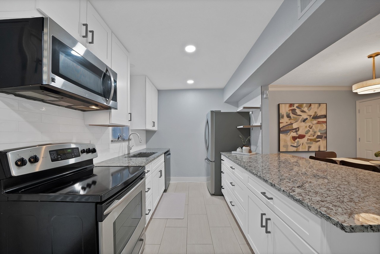 7738 Meadow Rd #109 - Photo 6 of 35