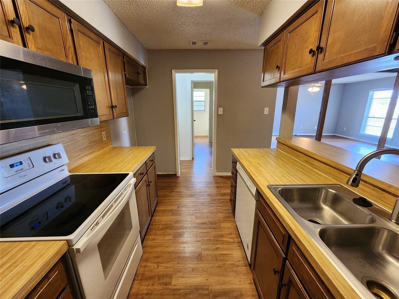 500 Concord Dr - Photo 6 of 12