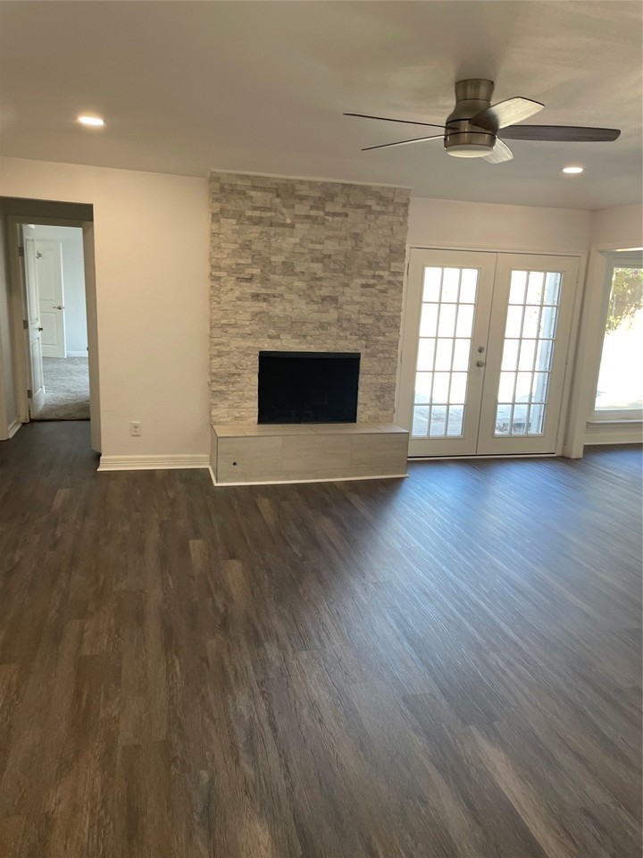 1423 Northridge Dr - Photo 6 of 40