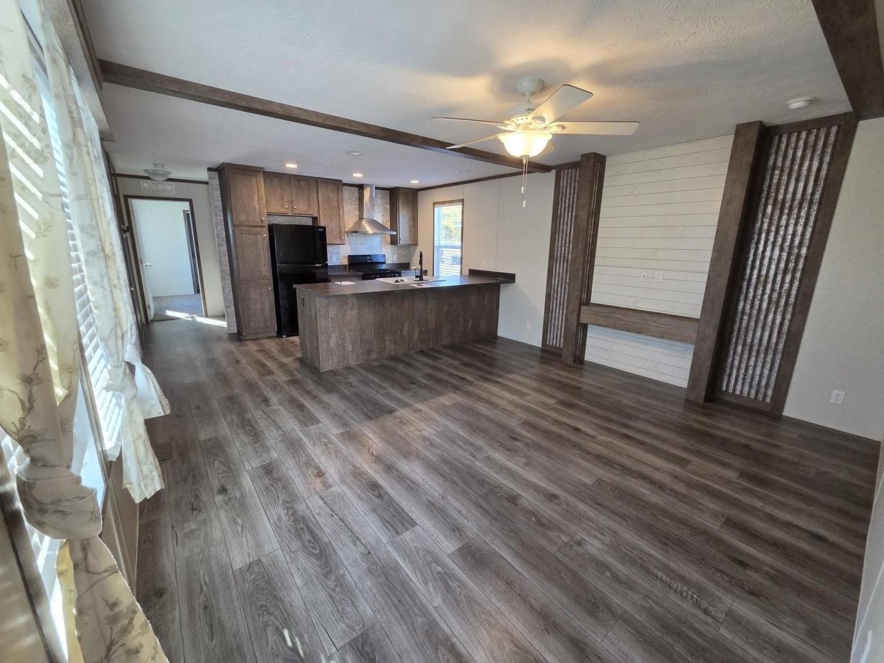 63 Locust #63 - Photo 3 of 12