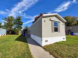 featured image of 4 Bradley Ln #AA4