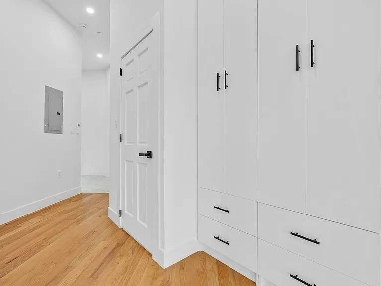 1497 Myrtle Ave #2A - Photo 6 of 8