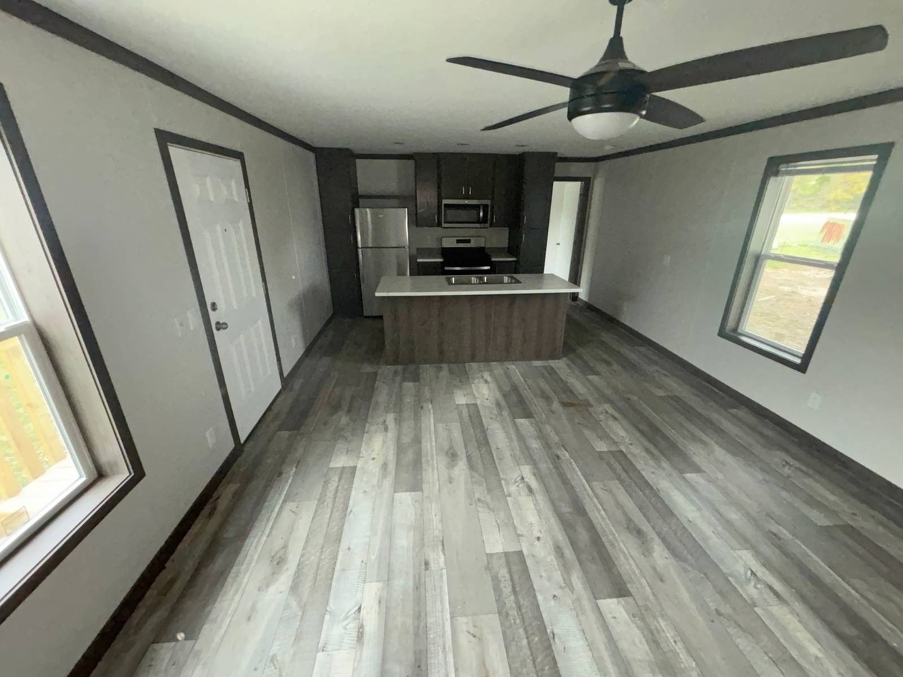 5 Leonard Ave #5L - Photo 3 of 13