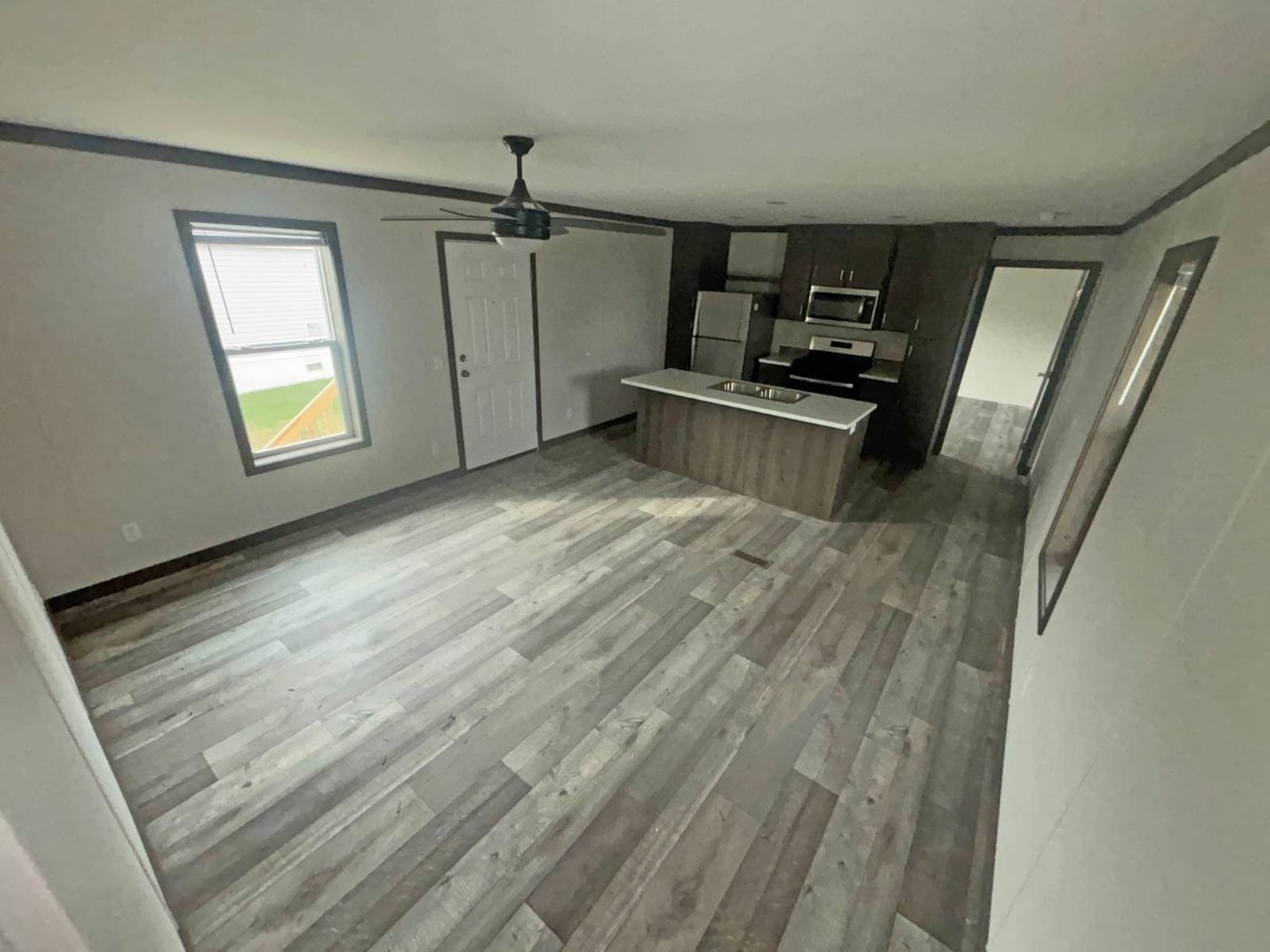 5 Leonard Ave #5L - Photo 4 of 13
