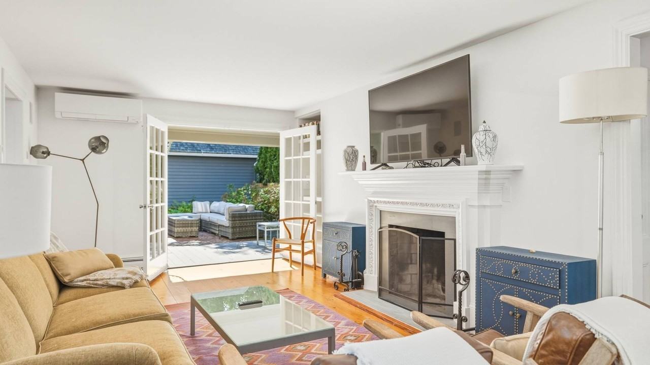 33 Atlantic Ave - Photo 2 of 17